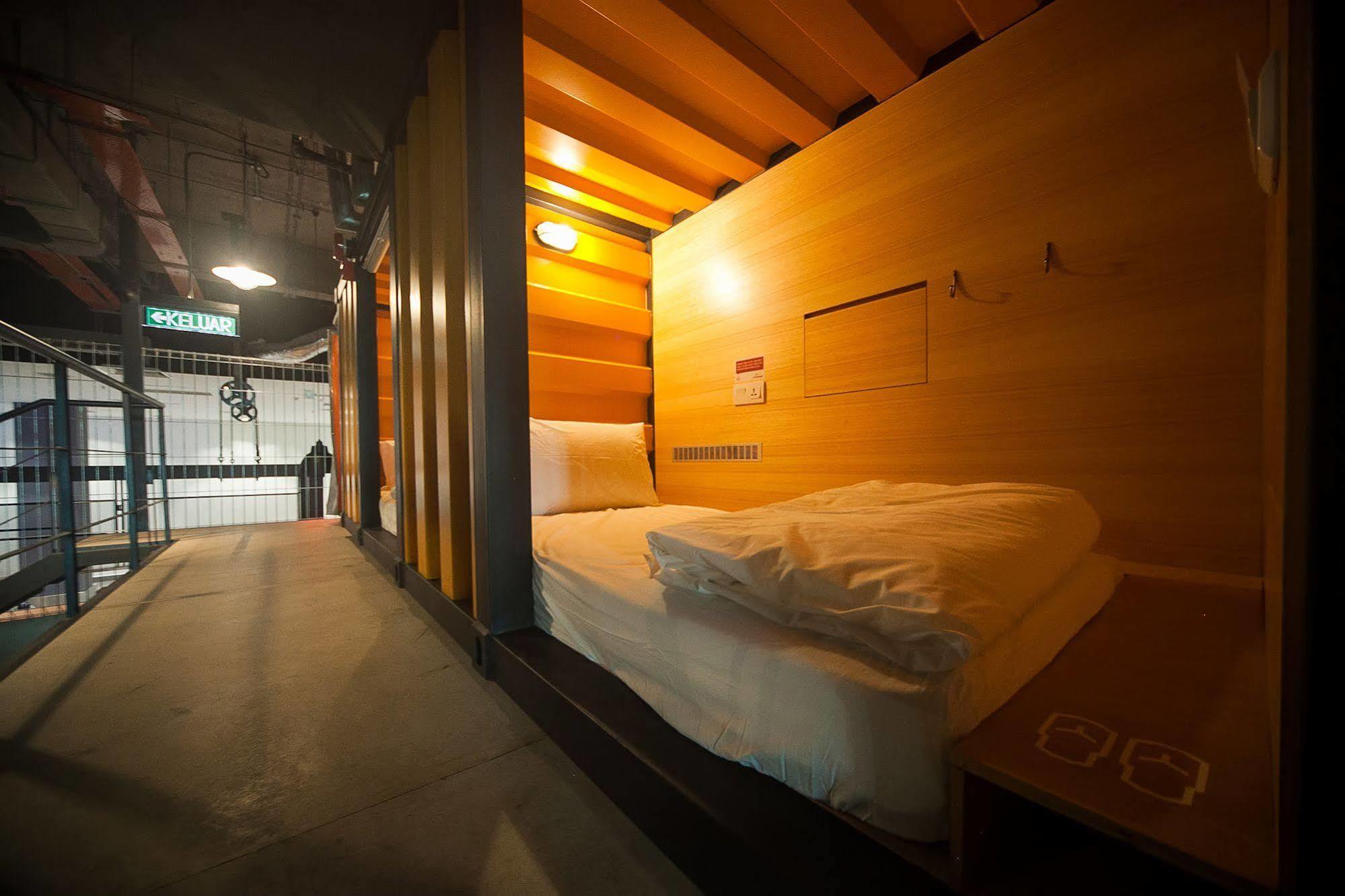 Capsule By Container Hotel Sepang Dış mekan fotoğraf