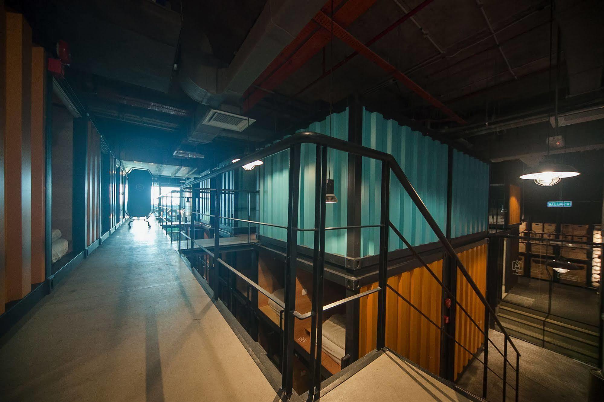Capsule By Container Hotel Sepang Dış mekan fotoğraf